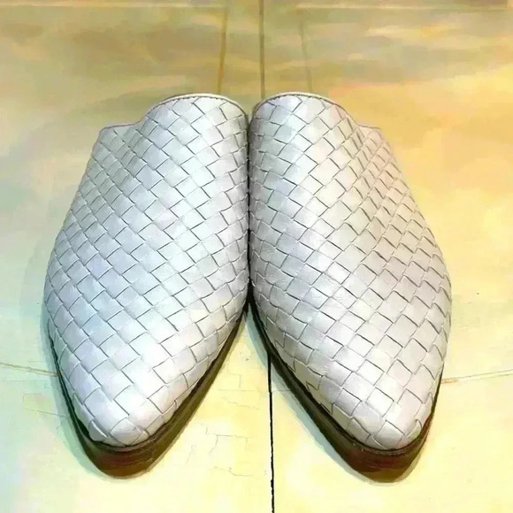 MARC F I S H E R white leather mules size 8 - Picture 1 of 4